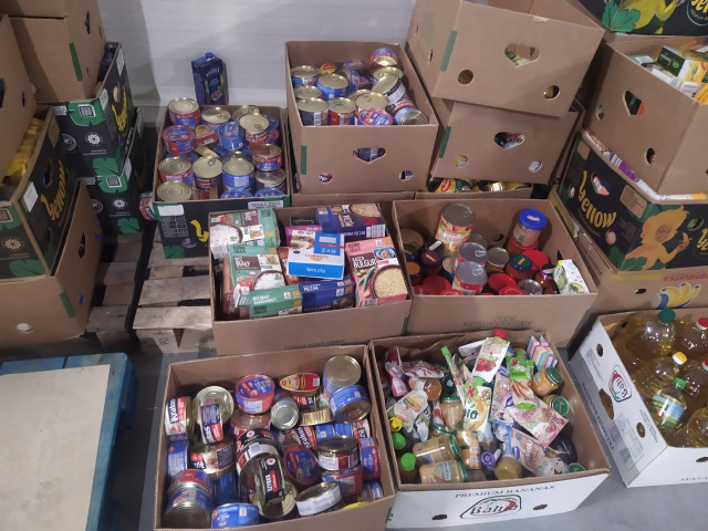 Blisko 70 ton produktów spożywczych przekazał uchodźcom opolski Bank Żywności