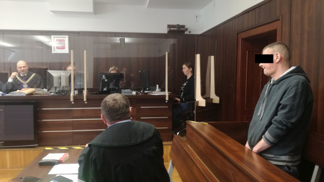 Syn zabił matkę Przed sądem w Opolu ruszył proces w głośnej sprawie z Namysłowa