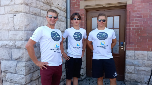 Trzech pływaków z Opola przepłynie Zatokę Gdańską. Chcą tym uczcić stulecie PZP