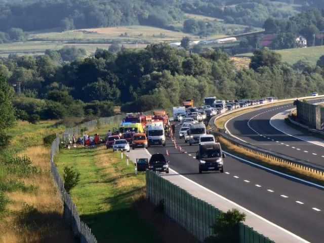 Wypadek polskiego autokaru w Chorwacji. 12 osób zginęło. Premier: autokarem jechali pielgrzymi do Medjugorie