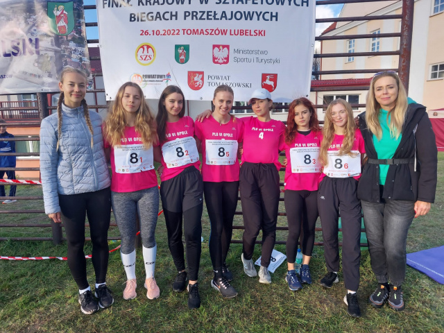 Licealistki z Opola mistrzyniami Ogólnopolskich Sztafetowych Biegów Przełajowych