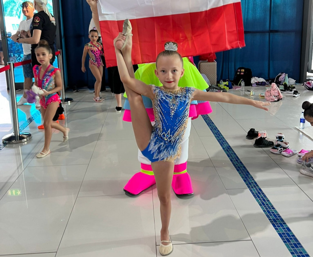 Sukces 7-latki z Opola na międzynarodowych zawodach w Dubaju w gimnastyce artystycznej