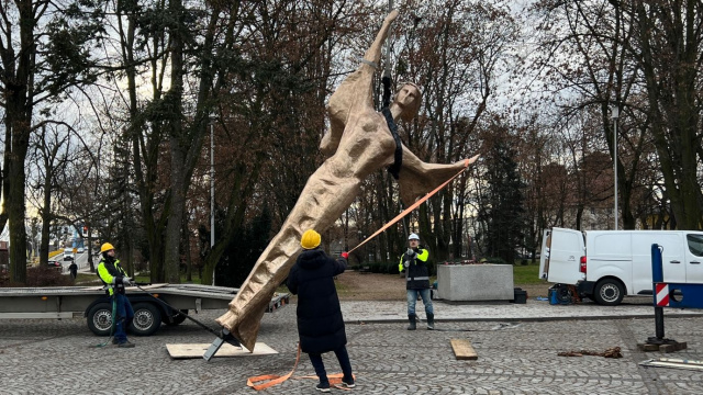 Bogini zwycięstwa wróciła do Namysłowa. Pomnik Nike tym razem okazał się zgodny z oczekiwaniami