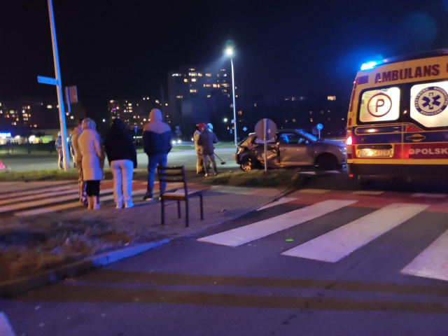Zderzenie 2 aut osobowych na ul. Stokrotek w Opolu