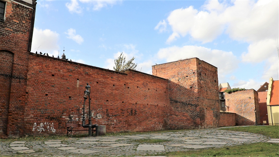 Historyczne mury miejskie w Namysłowie [fot. UM w Namysłowie]