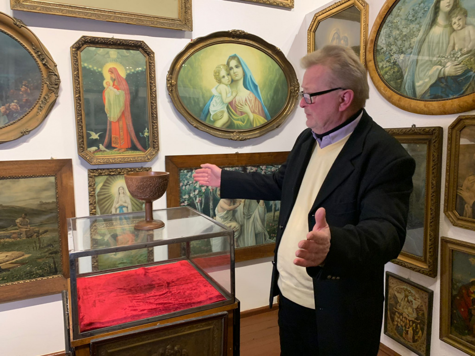 Odkrycie w Muzeum Sztuki Sakralnej - relikwia św. Jana Pawła II [fot. A. Pospiszyl]