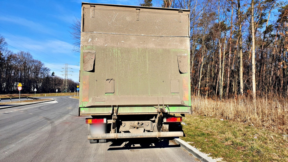 Inspektorzy WITD skontrolowali ciężarówkę "kurierską" [fot. WITD]
