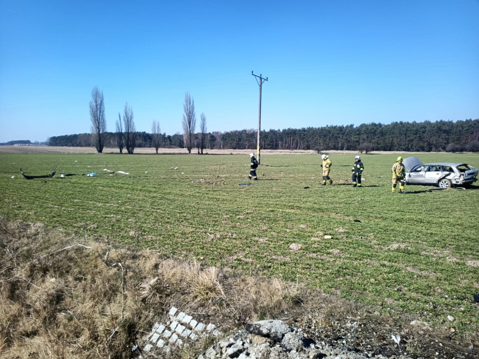 Wypadek w Niwkach foto:PSP Strzelce Opolskie