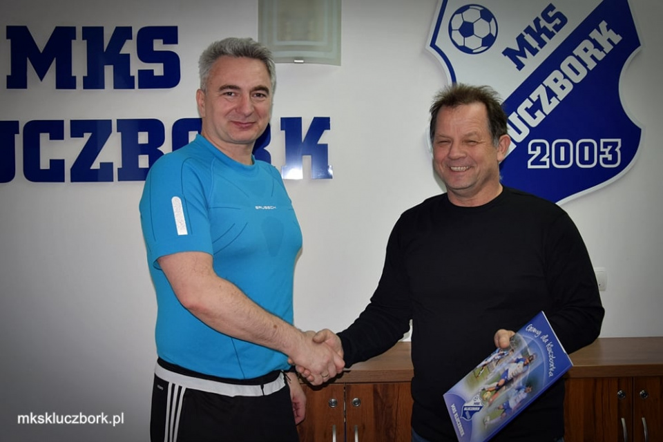 Kamil Socha podpisał umowę z MKS-em Kluczbork [fot. facebook klubu]