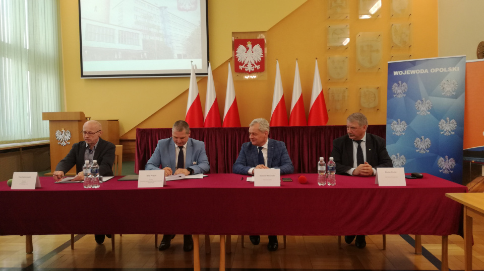 Od lewej siedzą; Piotr Santorowski, Rafał Pydych, Sławomir Kłosowski, Florian Ciecior [fot.P. Wójtowicz]