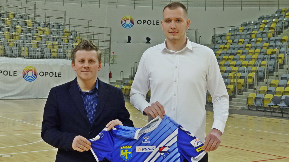 Paweł Stempin (z prawej) i dyrektor sportowy Gwardii Tomasz Wróbel [fot. facebook klubu]