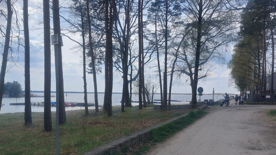 Jezioro Duże w Turawie odwiedza coraz więcej osób [fot. Mariusz Chałupnik]