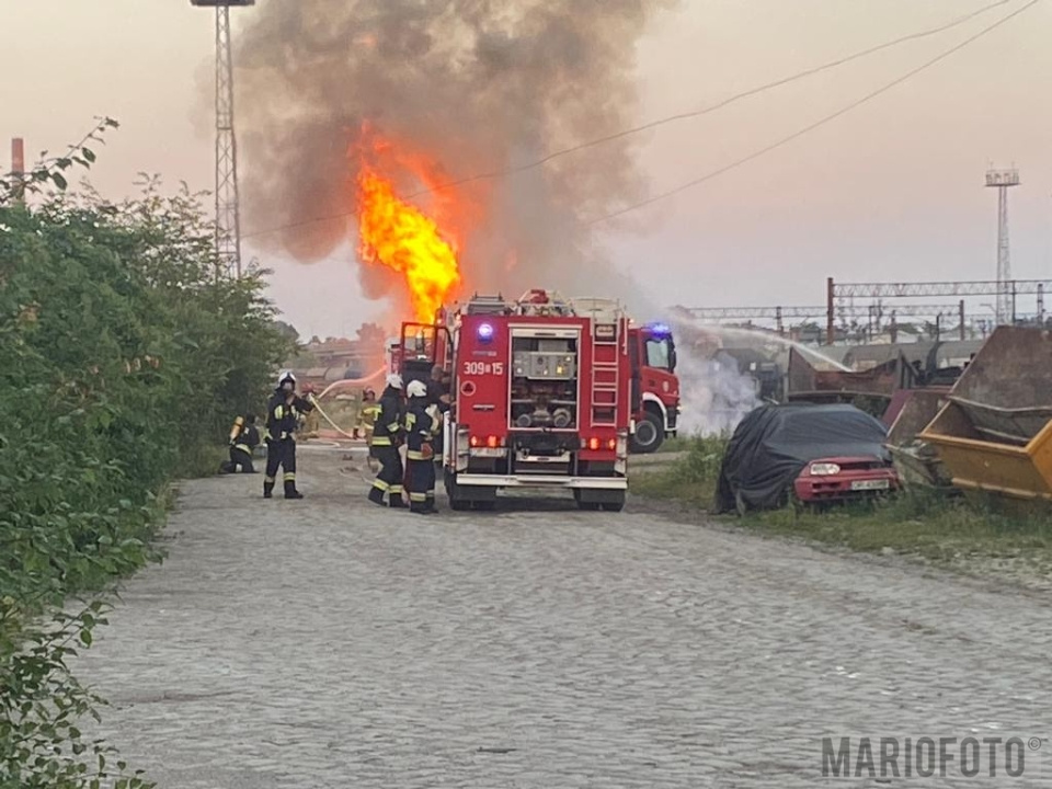 Pożar podkładów kolejowych foto:Mario