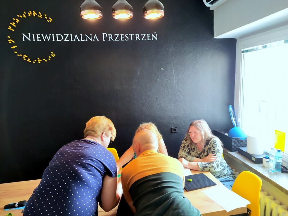 Warsztaty edukacyjne w Fundacji Niewidzialna Przestrzeń, Opole [fot. Witold Wośtak]