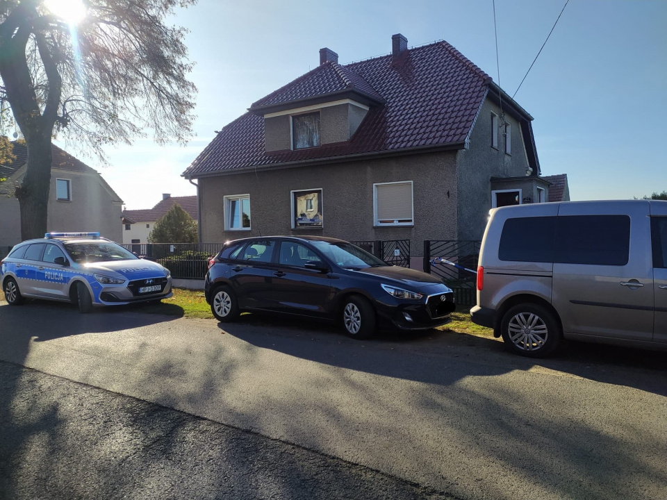 Borkowice. Dom, w którym znaleziono ciała dwóch osób foto:W.Wośtak
