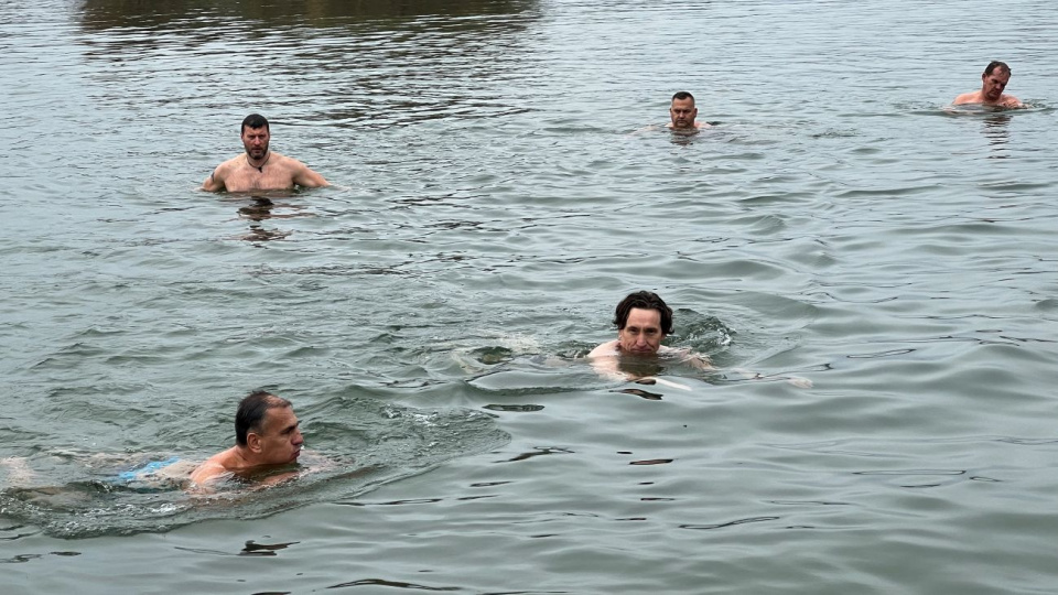 Opolskie morsy zaliczyły pierwszą wspólną kąpiel [fot. Daniel Klimczak]