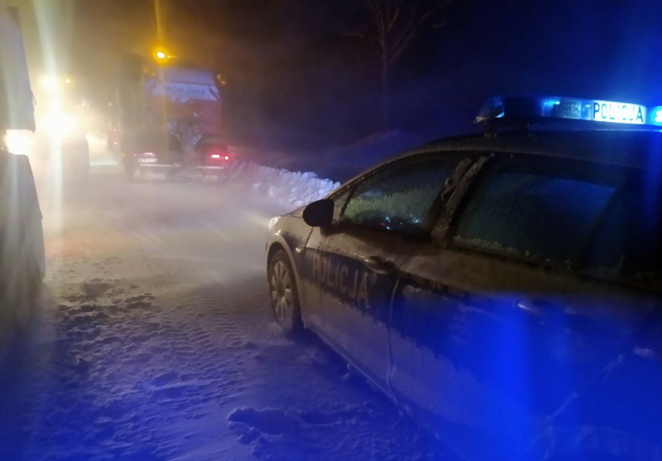 Zima na drogach fot.KPP w Prudniku