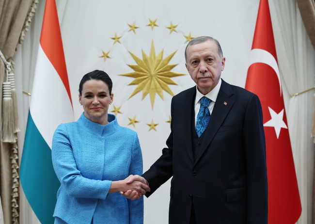Prezydent Węgier Katalin Novak z wizytą w Turcji [fot. PAP/EPA/TURKISH PRESIDENT PRESS OFFICE / HANDOUT HANDOUT EDITORIAL USE ONLY/NO SALES]