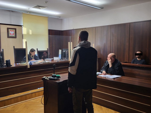 Kolejny podejrzany na ławie oskarżonych ws. śmiertelnego pobicia na festynie w Skarbimierzu-Osiedle