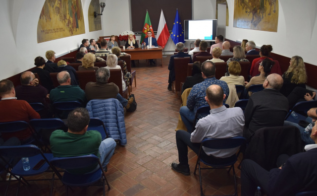 Głogówek: mieszkańcy zainteresowani konsultacjami społecznymi w sprawie kierunków rozwoju gminy