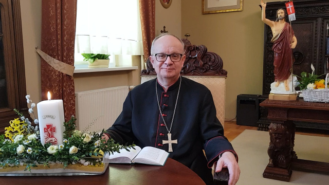 Biskup Andrzej Czaja składa życzenia wielkanocne wiernym z diecezji opolskiej