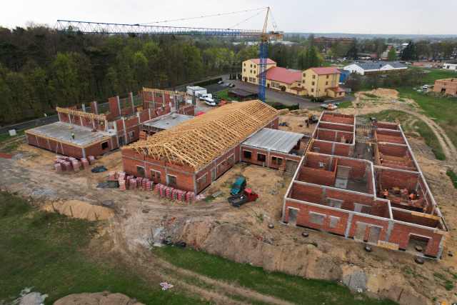 Minister edukacji wizytował budowę szkoły specjalnej w Namysłowie
