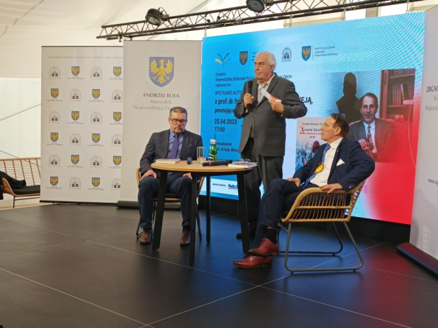 Dziewiętnasty tom Kresowej Atlantydy promował prof. Stanisław Sławomir Nicieja