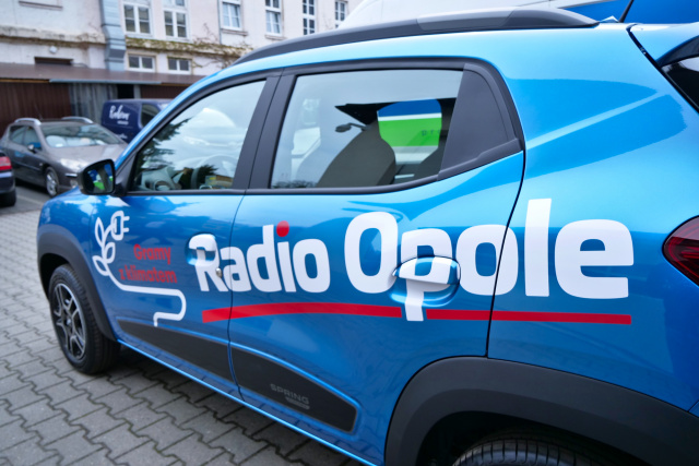 Radio Opole gra z klimatem Naszą flotę zasilił samochód elektryczny