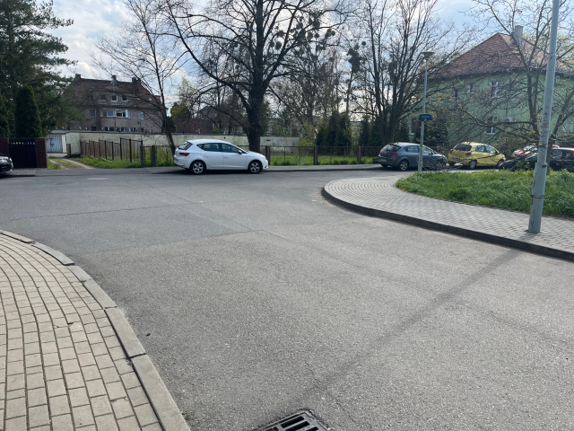 Opole: mieszkańcy Zaodrza muszą poczekać na przejście dla pieszych i strefę zamieszkania