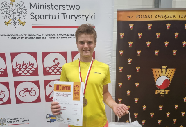 Młody opolanin z brązowym medalem mistrzostw Polski w tenisie