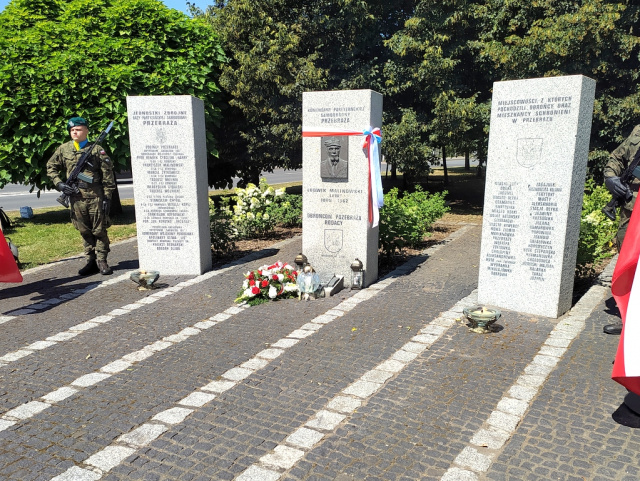 Niemodlin pamięta o ludobójstwie Polaków na Wołyniu. Nadal nie ma ekshumacji