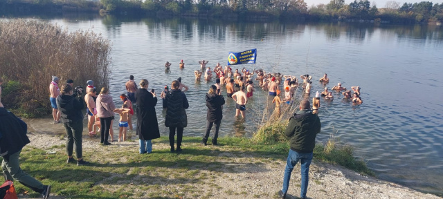 Mogłoby być chłodniej. Morsy Opole ruszają z weekendowymi kąpielami na Bolko