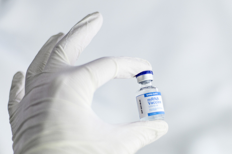 W Polsce wykonano blisko 57,9 mln szczepień przeciw COVID-19