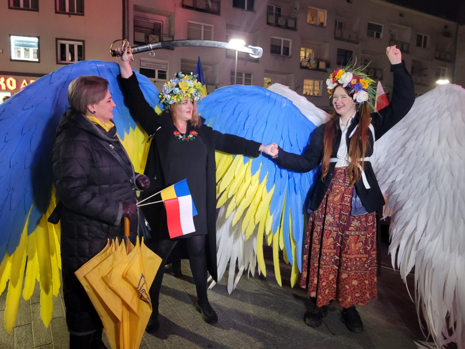 Wiec poparcia dla Ukrainy na pl. Wolności w Opolu [fot. Katarzyna Doros-Stachoń]