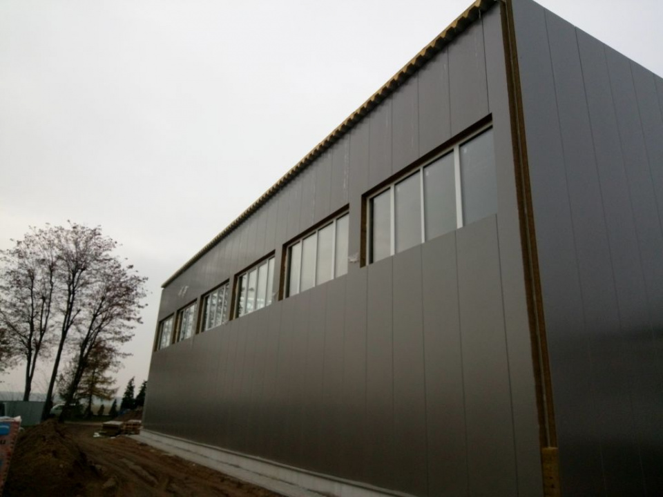 Budowa sali w Naroku [fot. polbau.pl]