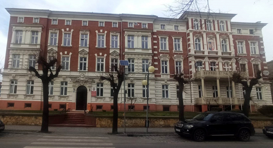 Budynek starostwa powiatowego w Głubczycach - [fot: Grzegorz Frankowski]
