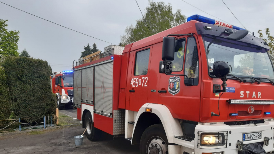 Interwencja strażaków w Biestrzykowicach [fot. PSP Namysłów]
