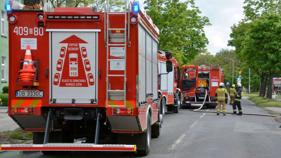 Działania strażaków na stacji paliw w Brzegu [fot. Daniel Klimczak]