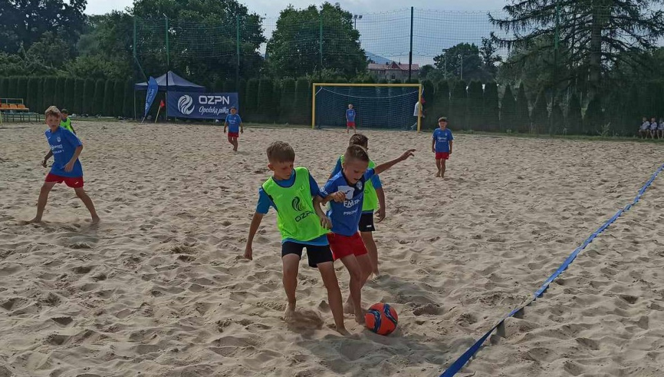 Mistrzostwa Opolszczyzny w plażowej piłce nożnej w Głuchołazach - [fot: Grzegorz Frankowski]