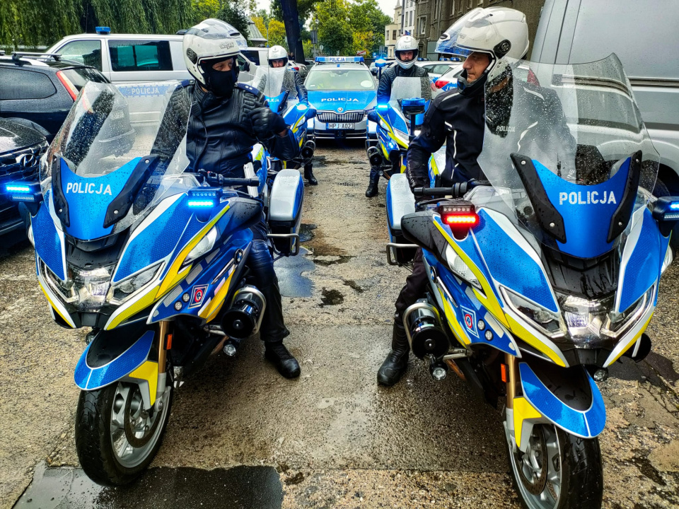 Opolscy policjanci podczas TdP [fot. Opolska Policja]