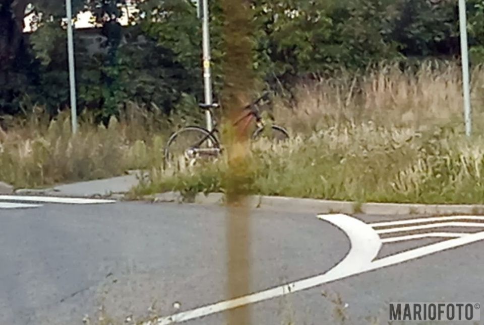 Potrącenie rowerzystki w Opolu. [fot. Mario]