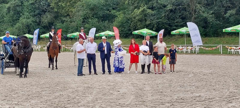 Jeździeckie Mistrzostwa Gwiazd Art Cup w Mosznej fot. Agnieszka Stefaniak