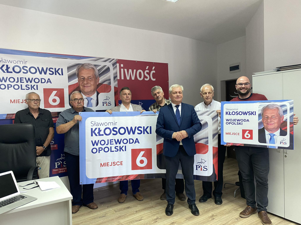 Sławomir Kłosowski rozpoczyna swoją kampanię wyborczą [fot. Wiktoria Kramczyńska]
