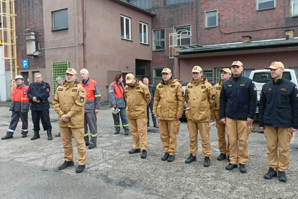 Ćwiczenia strażackie na terenie zakładów koksowniczych w Zdzieszowicach [fot. KP PSP Krapkowice]