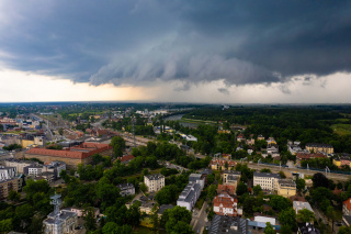 Chmury deszczowe nad Opolem [fot. Sławomir Mielnik]