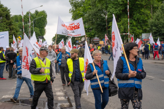 Manifestacja w obwonie miejsc pracy w Walcowni Rur Andrzej w Zawadzkiem [fot. Jędrzej Łuczak]