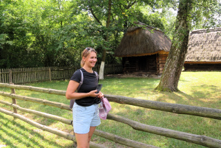 Joanna Cebula-Nosol. Krapkowiccy seniorzy w Muzeum Wsi Opolskiej [fot. Mariusz Majeran]