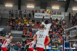 ZAKSA z Superpucharem Opolszczyzny [fot. Jędrzej Łuczak]