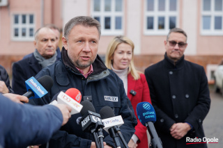 Minister Marcin Kierwiński i minister Magdalena Roguska w Lewinie Brzeskim (4.12.24) [fot. Sławomir Mielnik]