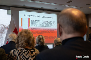 Wręczenie Krzyży Wolności i Solidarności byłym działaczom opozycji antykomunistycznej [fot. Jędrzej Łuczak]